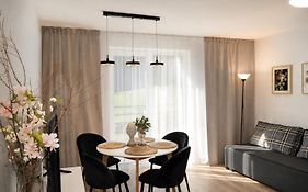 Willa Apart 19A